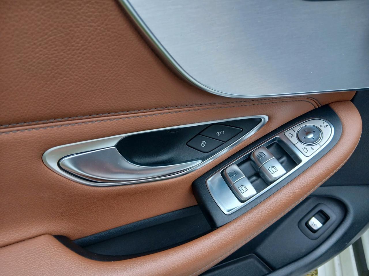 Mercedes-Benz C 220 Cabrio 4Matic Premium AMG Pack 170cv