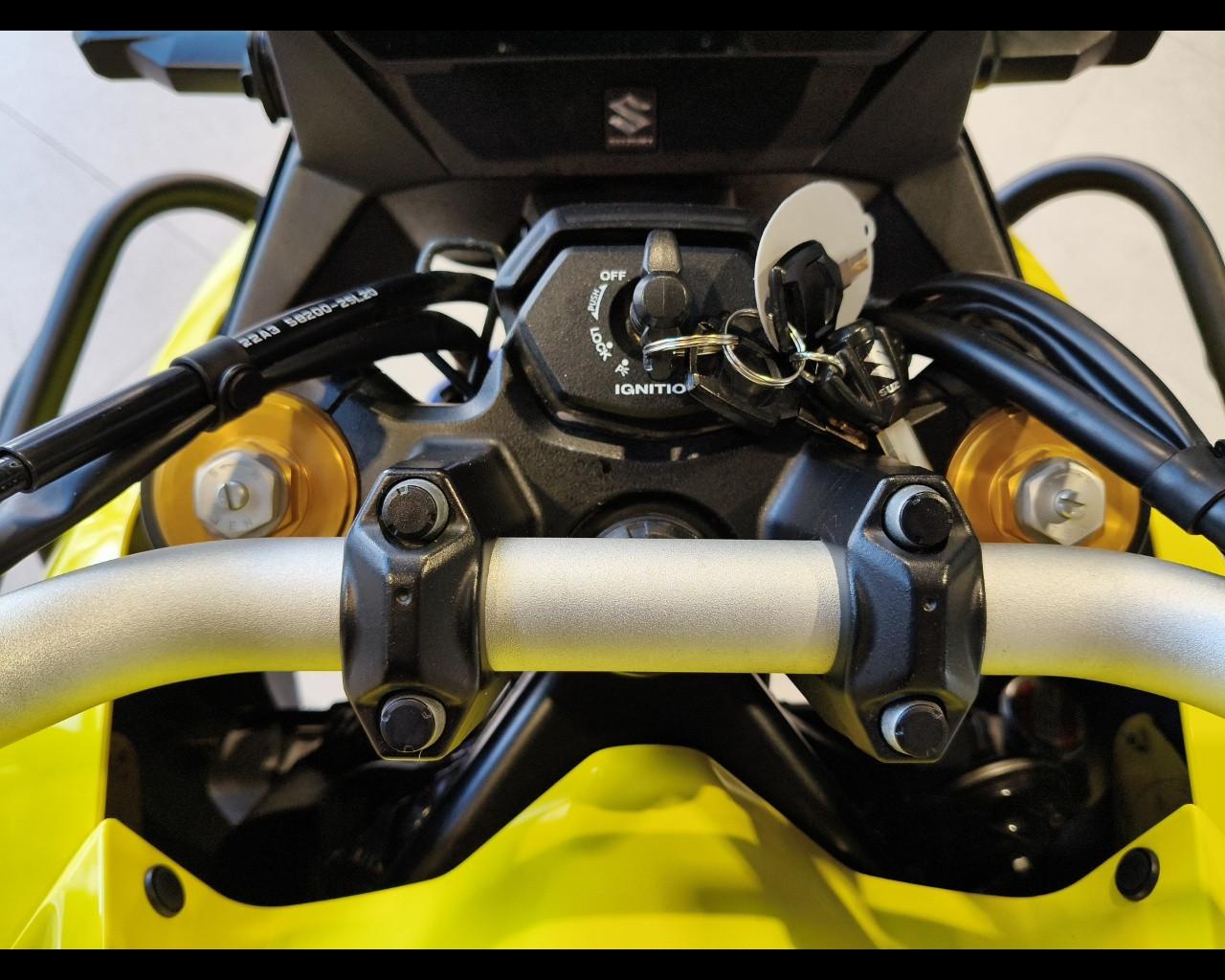 SUZUKI V Strom DL 800 - DE