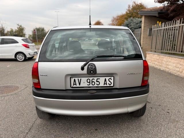 Opel Corsa 1.2i cat 5 porte Swing