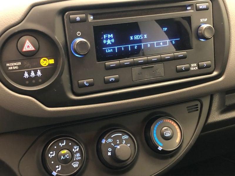 Toyota Yaris YARIS 1.0 BZ Cool