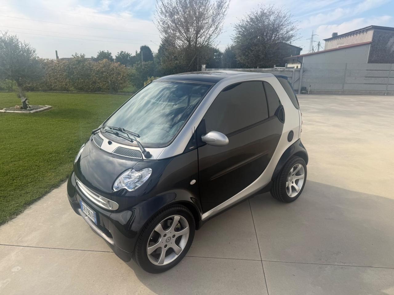Smart 700 benzina automatica solo 48000 km