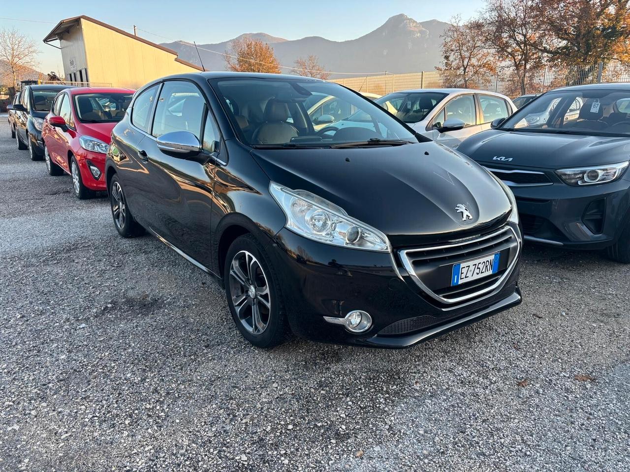 Peugeot 208 ALLURE 1.2 3 porte - 2015