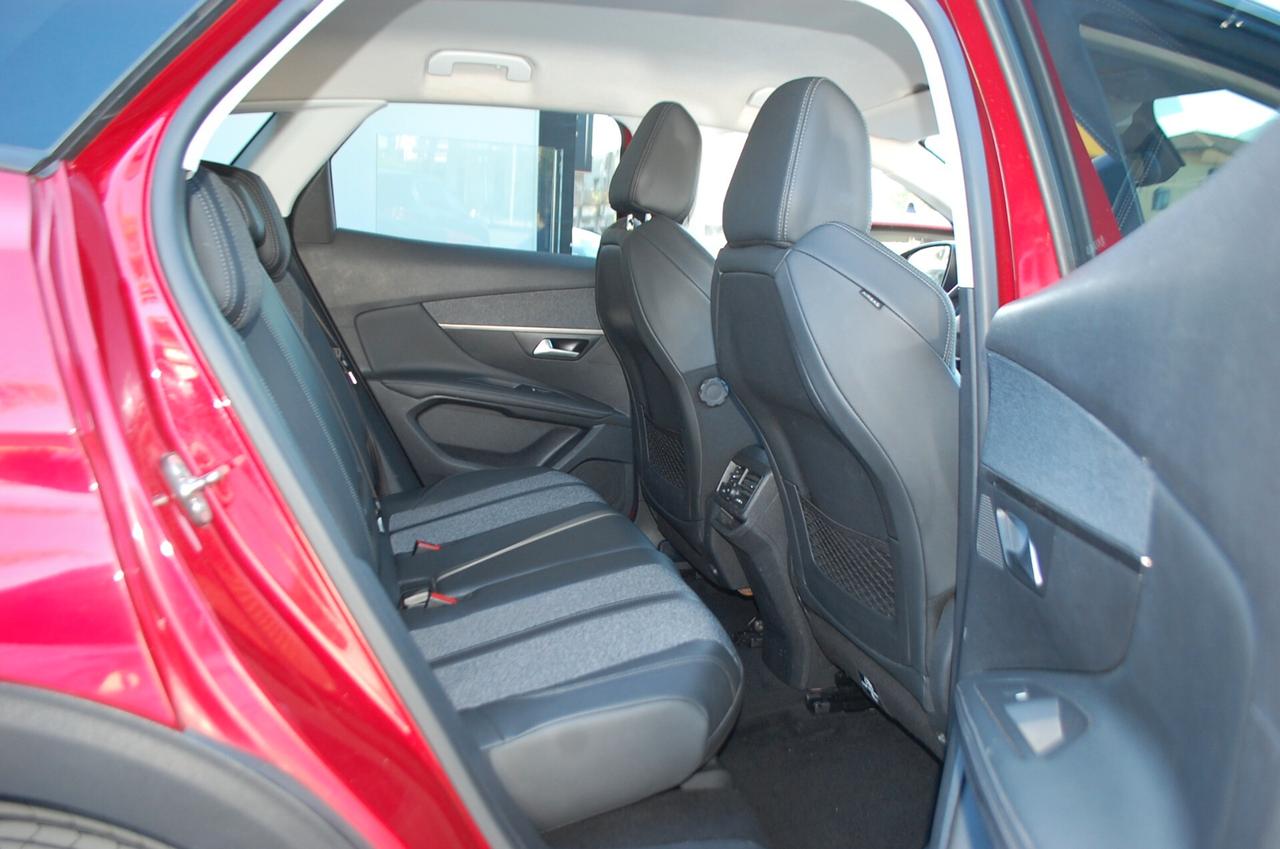 Peugeot 3008 1.5 bluehdi 130CV Allure S&S Uff Italy Navi Led