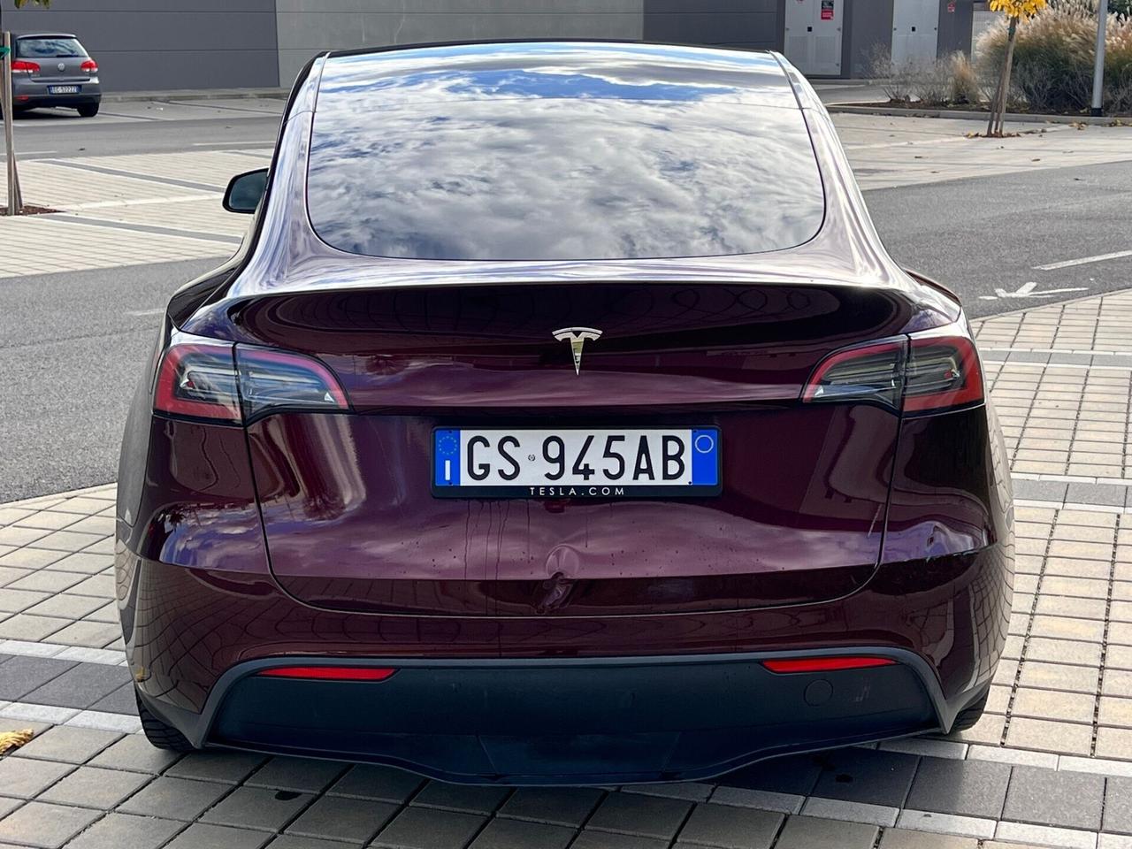 Tesla Model Y RWD