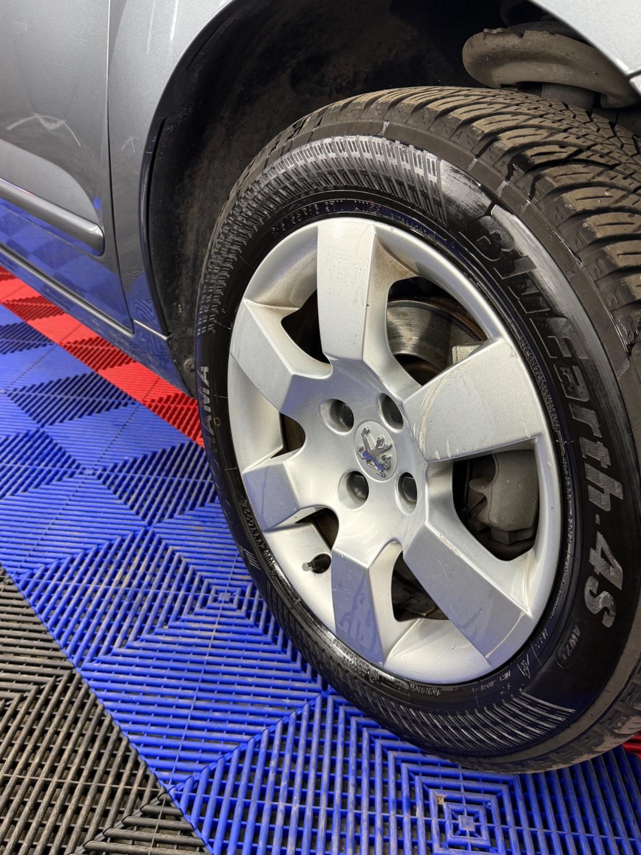 Peugeot 5008 1.6 HDi 112CV Allure