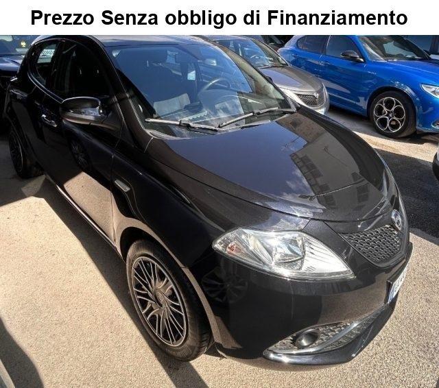 LANCIA Ypsilon 1.2 69 CV 5 porte S&S Gold
