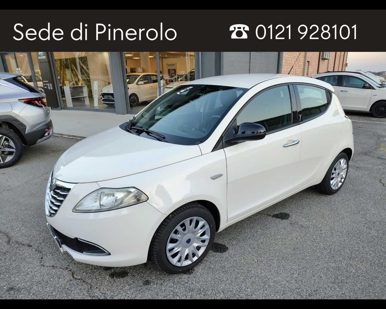 LANCIA Ypsilon III 2011 - Ypsilon 1.2 8v Gold 69cv