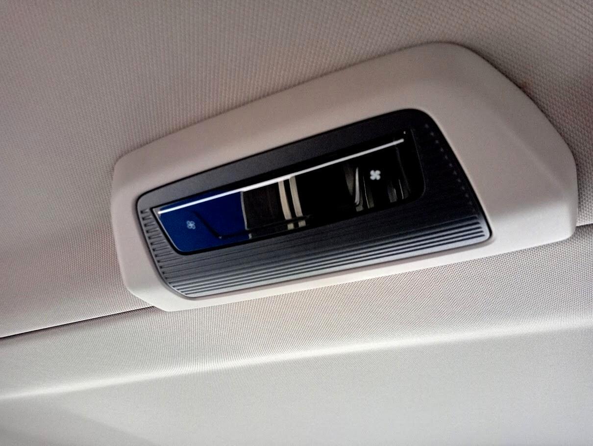 Volkswagen T7 Multivan 1.4 TSI eHYBRID PHEV 218cv LIFE DSG 7POSTI