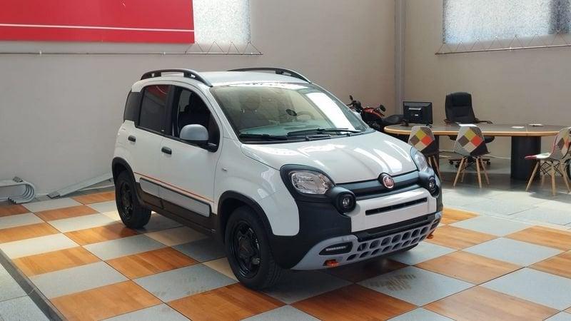 FIAT Panda 1.0 FireFly S&S Hybrid Pandina cross € 13890 DETAX CREA IL TUO PREZZO!!