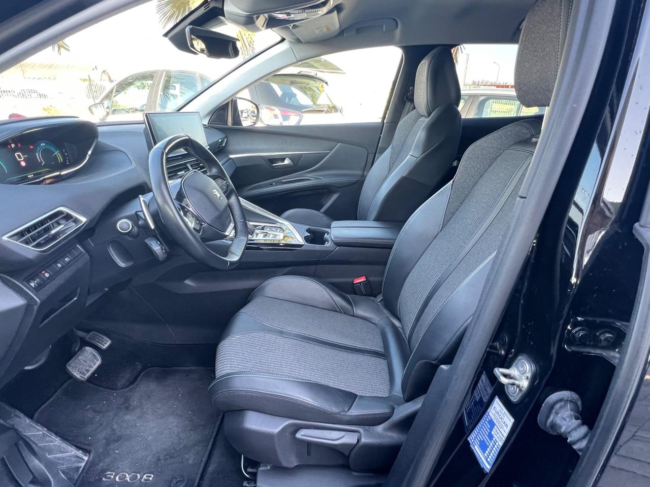 Peugeot 3008 Hybrid 225 e-EAT8 Allure FINANZIABILE