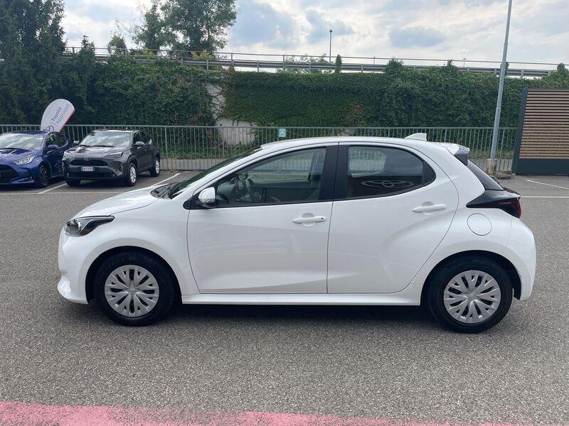 Toyota Yaris Yaris 1.5 Hybrid 5 porte Active IVA ESPOSTA COMPRESA , GARANZIA FINO AL 2033