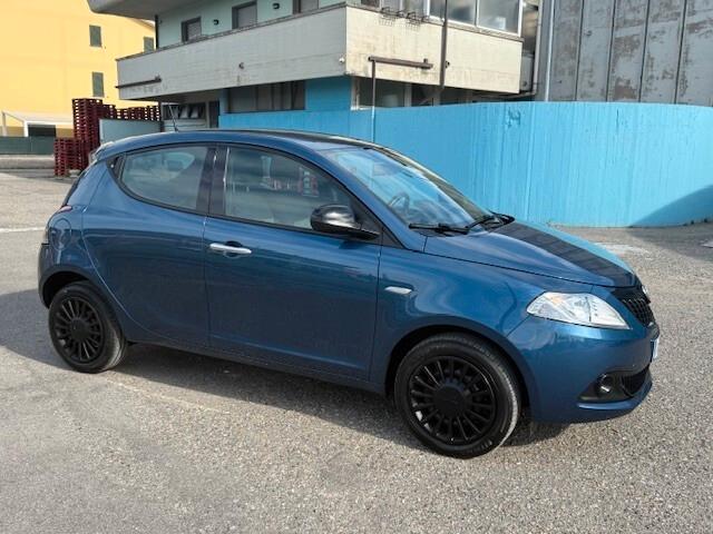 Lancia Ypsilon x neopatentati