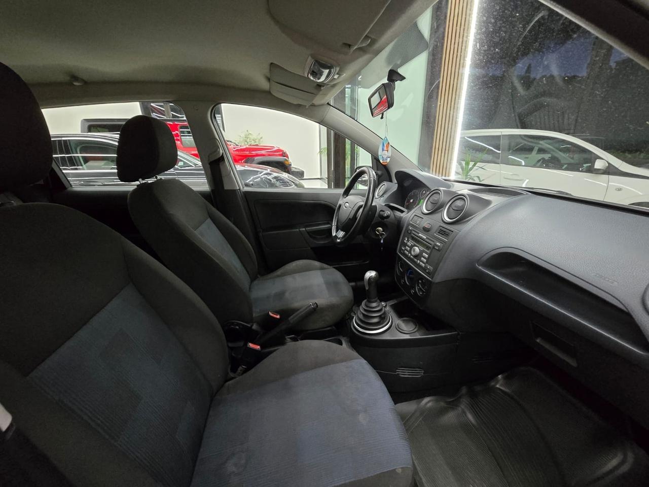 Ford Fiesta 1.4 TDCi 5p. Ghia