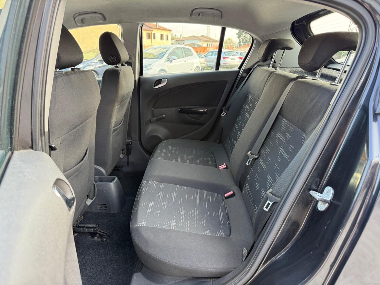 Opel Corsa 1.2 5 porte Club UNICO NEOPATENTATI