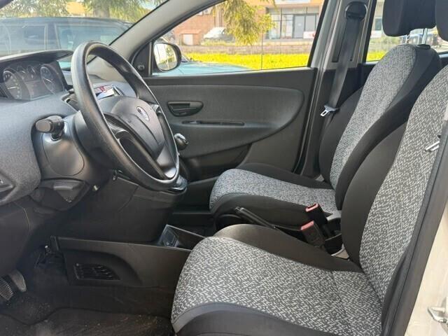 Lancia Ypsilon ok neopatentati