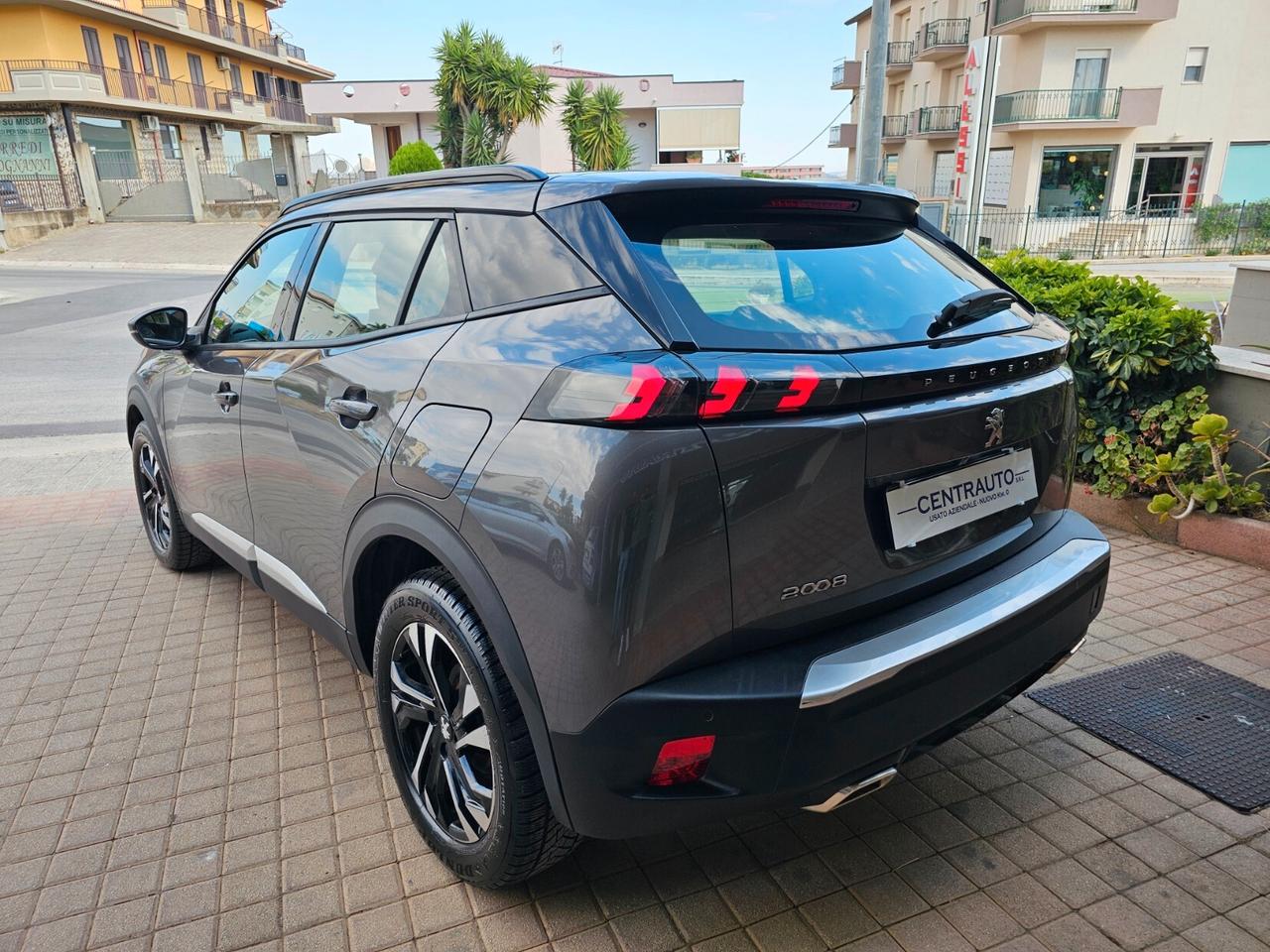 Peugeot 2008 PureTech 130 S&S EAT8 Allure Navi Pack