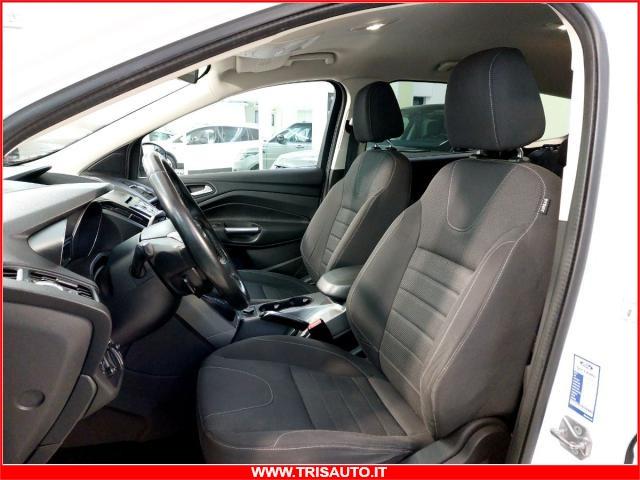 FORD Kuga 2.0 TDCI Aut. 4WD Plus (LUCI DRL LED+NAVI)