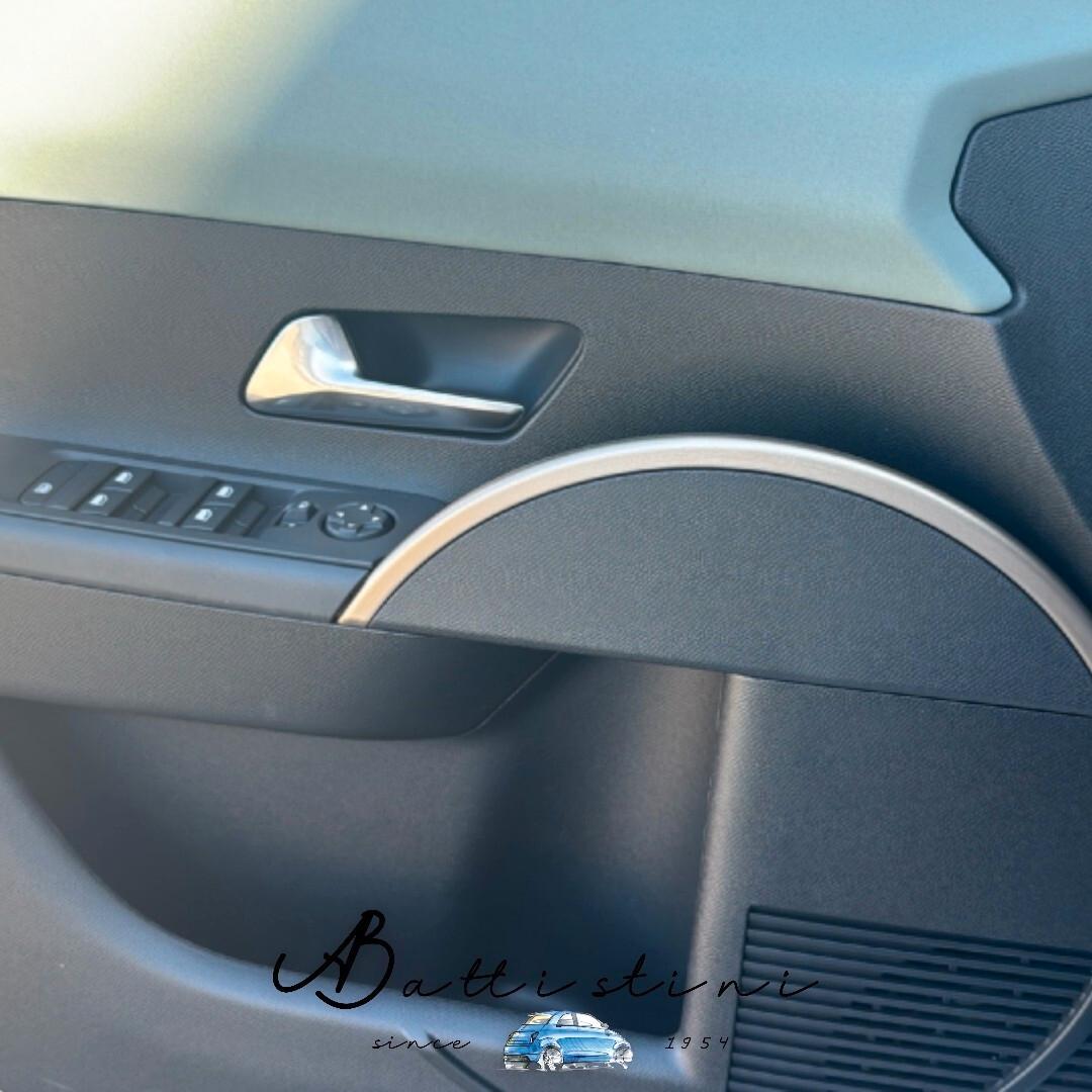 Lancia Ypsilon Hybrid e-DCT