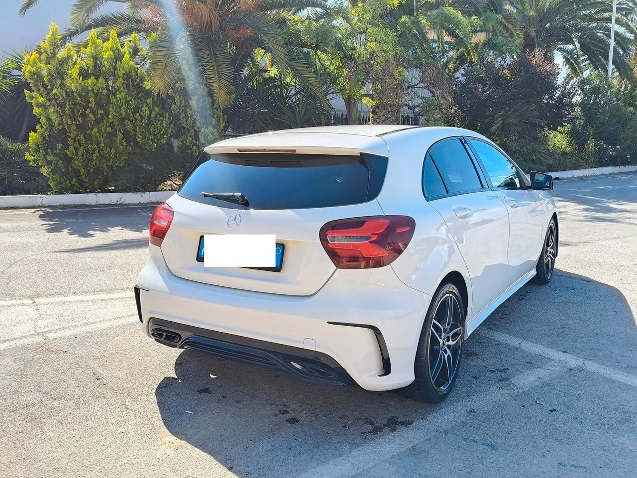 Mercedes-benz A 180 1.5 109 CV AMG PREMIUM