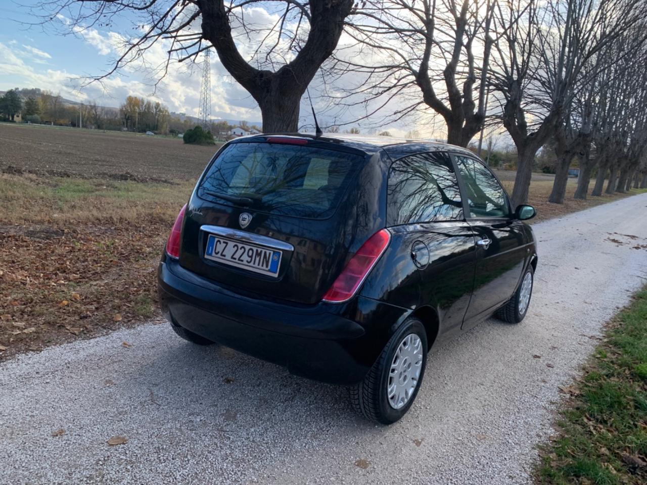 Lancia Ypsilon 1.2 Oro accessoriata