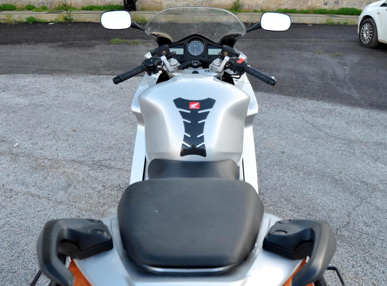 Honda VFR 800 V4 V Tech 2003