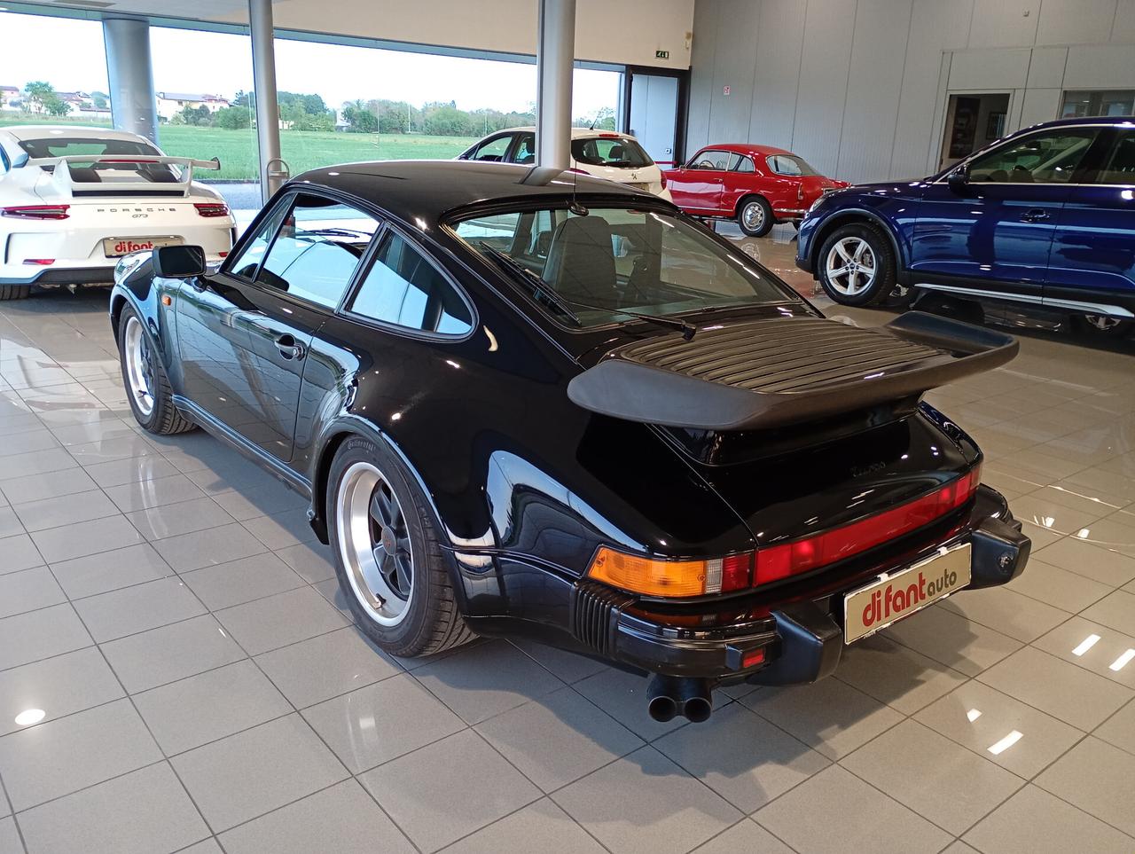 Porsche 911 930 3.3 TURBO