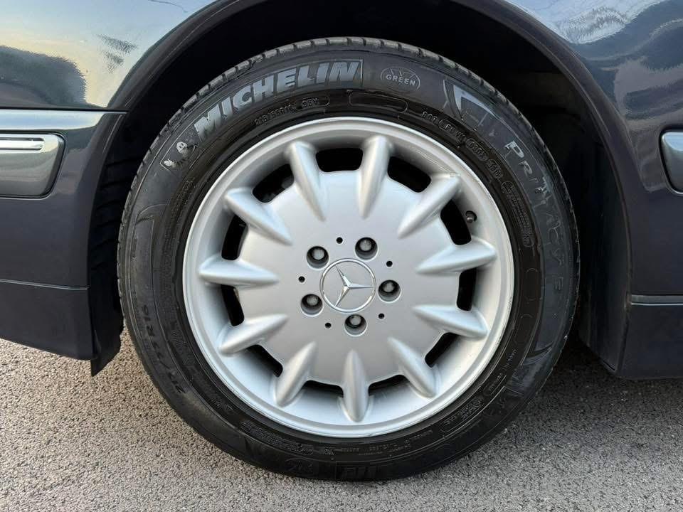 Mercedes-benz E 220 CDI cat Elegance
