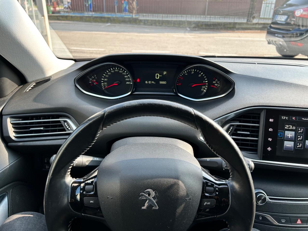 Peugeot 308 gancio traino 1.6 BlueHDi CV120