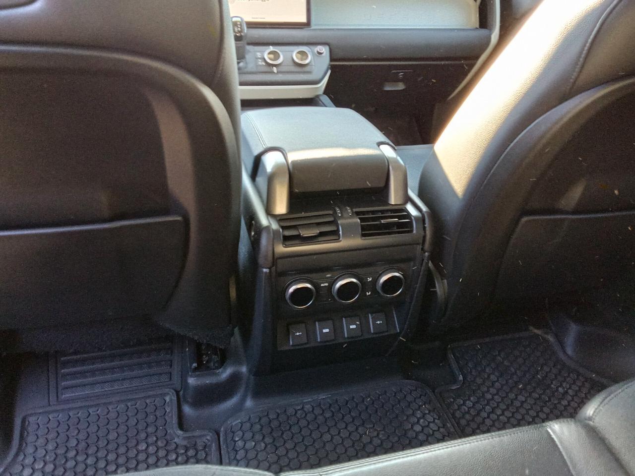 Land Rover Defender 110 2.0 SD4 240CV AWD Auto HSE 7posti cerchi da 22"