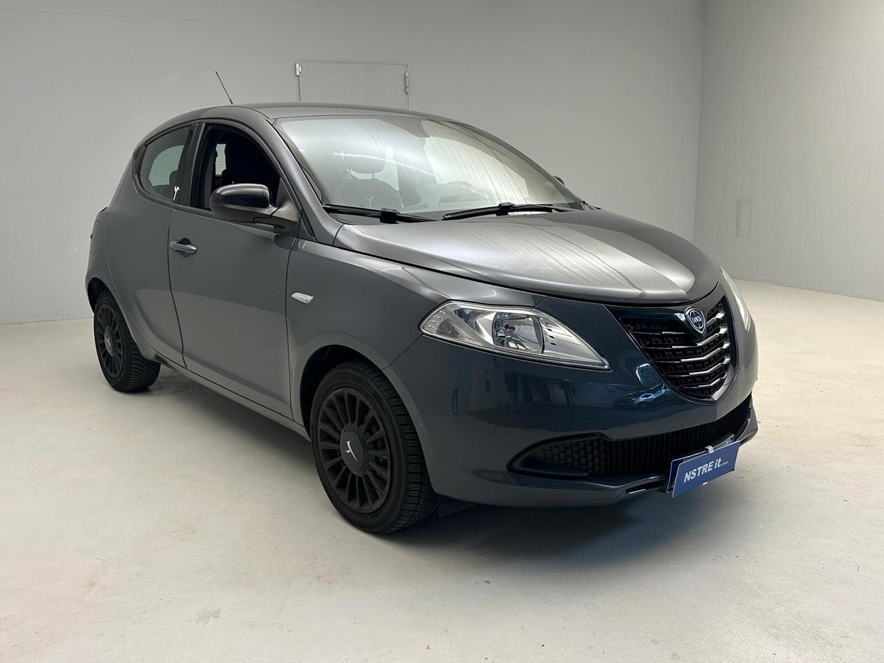 Lancia Ypsilon 1.2 69 CV 5 porte Gold