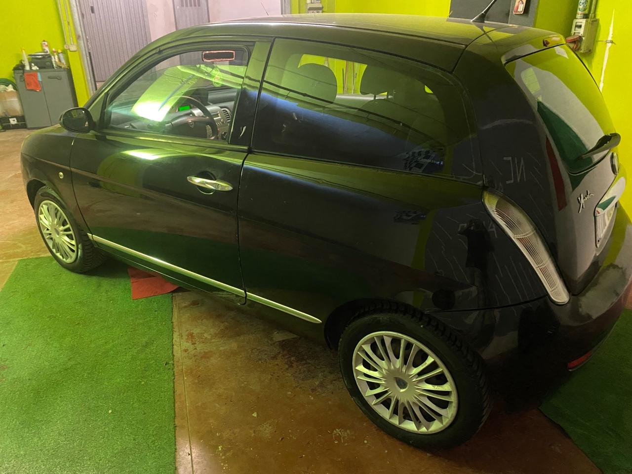 Lancia Ypsilon 1.2 Oro