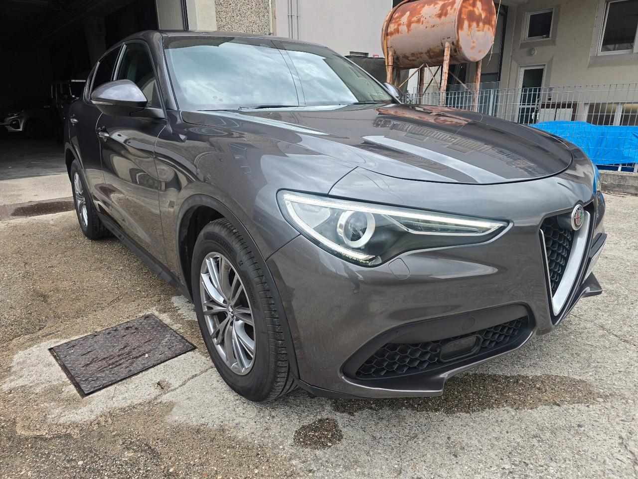 Alfa Romeo Stelvio 2.2 Turbodiesel 160 CV AT8 RWD Business