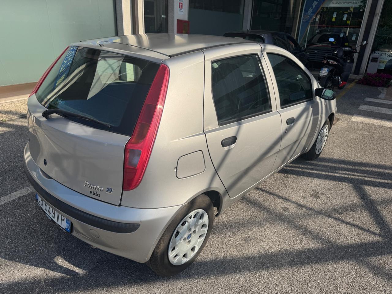 Fiat Punto 1.2i cat 5 porte ELX 2002