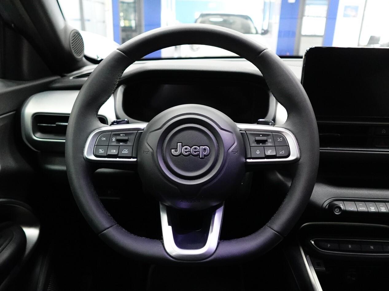 Jeep Avenger 1.2 E-HYBRID 110 CV EDCT6 MHEV SUMMIT