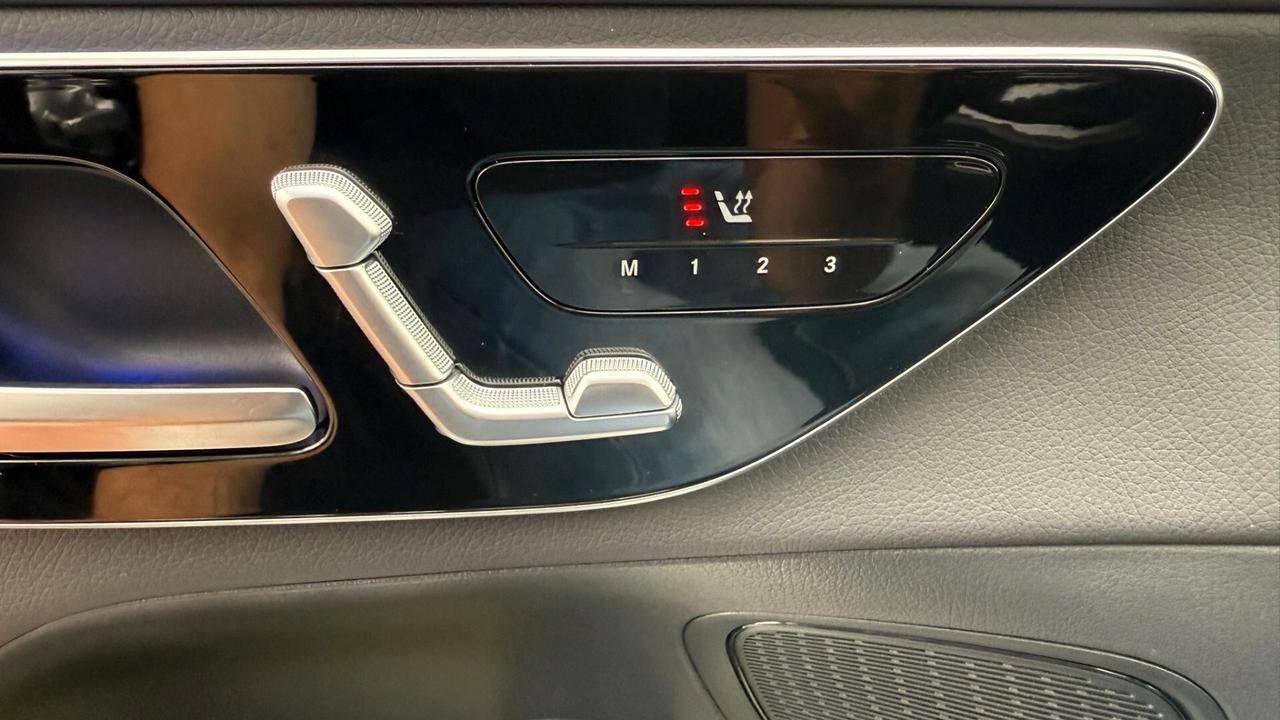 MERCEDES GLC 220d Coupé 2024 MILD HYBRID AMG LINE PREMIUM PLUS