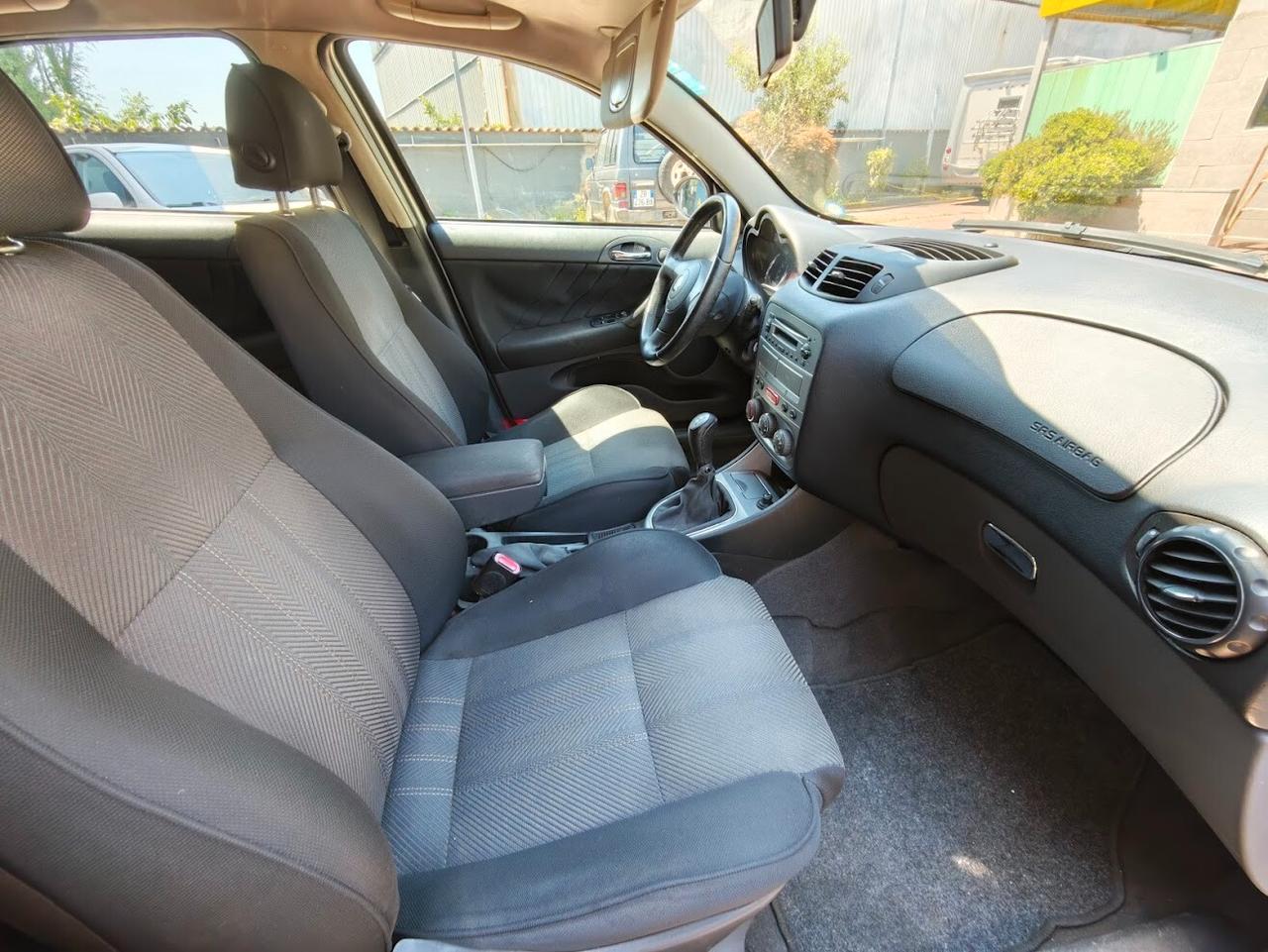 Alfa Romeo 147 1.6 16V TS (105) 5 porte Black Line