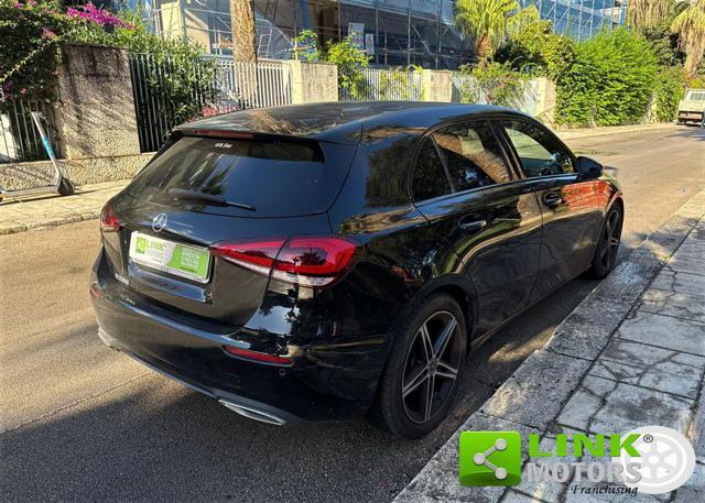 MERCEDES-BENZ A 200 Premium