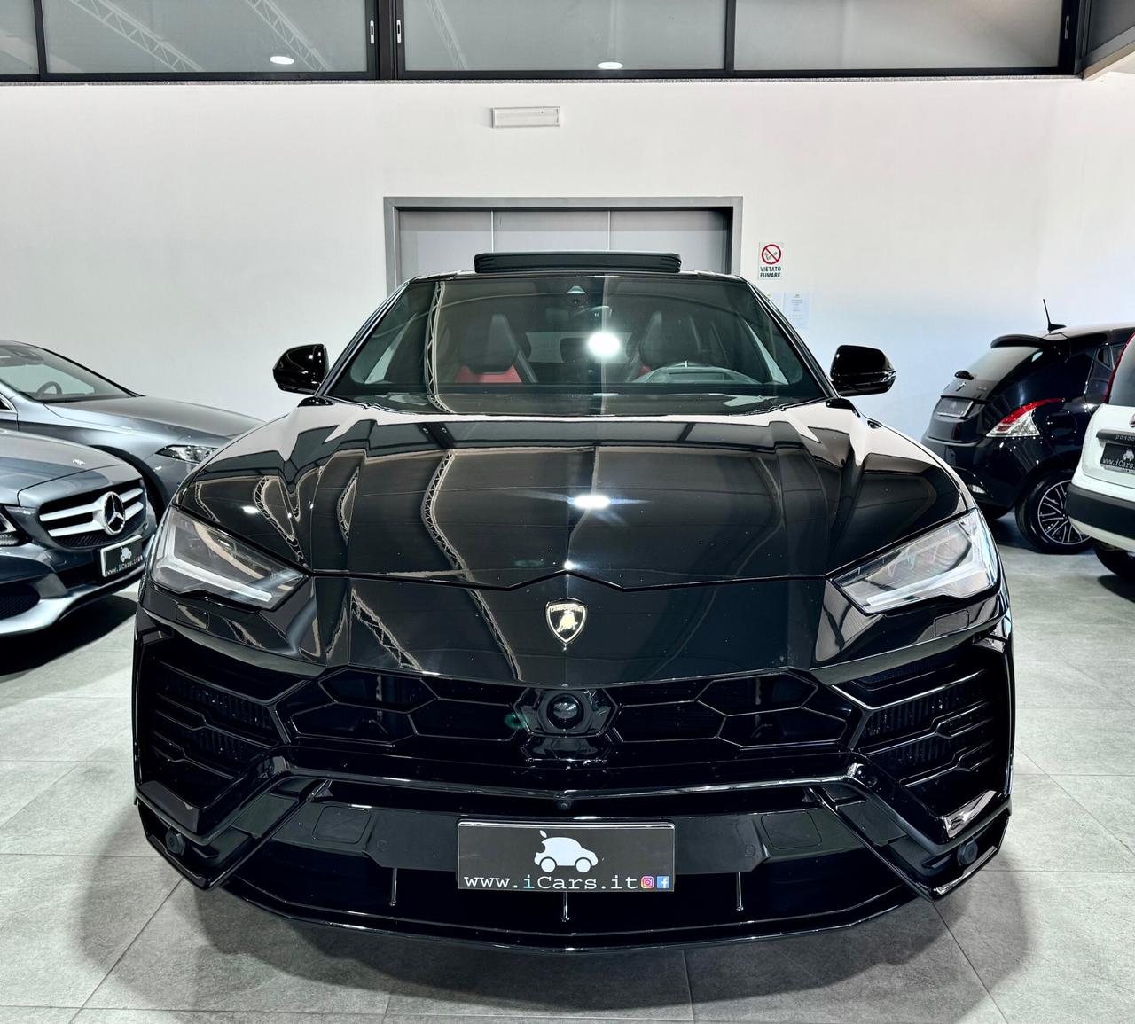 Lamborghini Urus 4.0 V8 Total Black