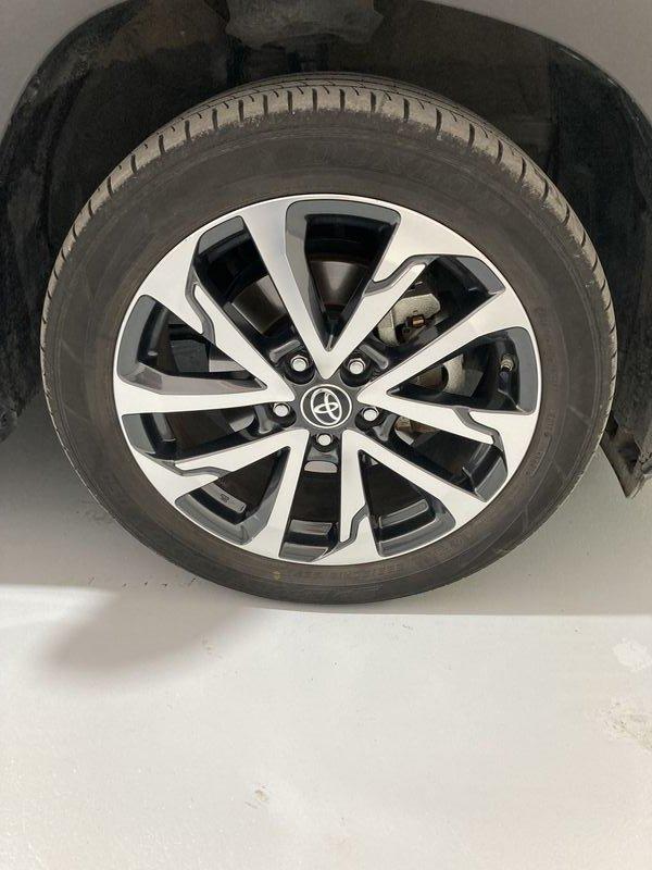 Toyota Corolla Cross 2.0H (197 CV) E-CVT Lounge 2WD