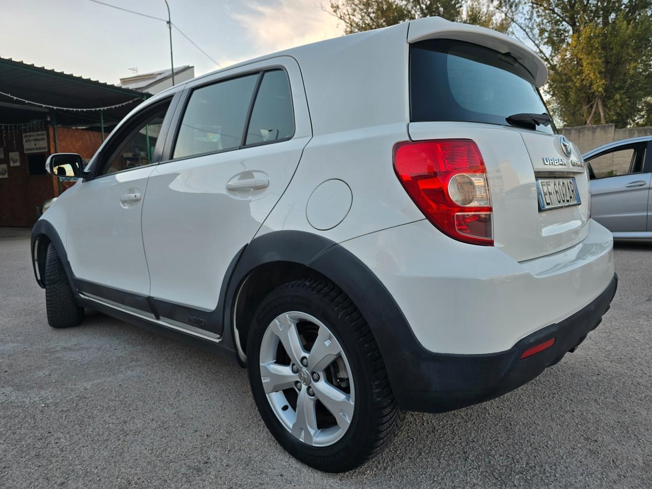 Toyota Urban Cruiser 1.4 D-4D 90cv 4x4 gancio traino full opt 2011