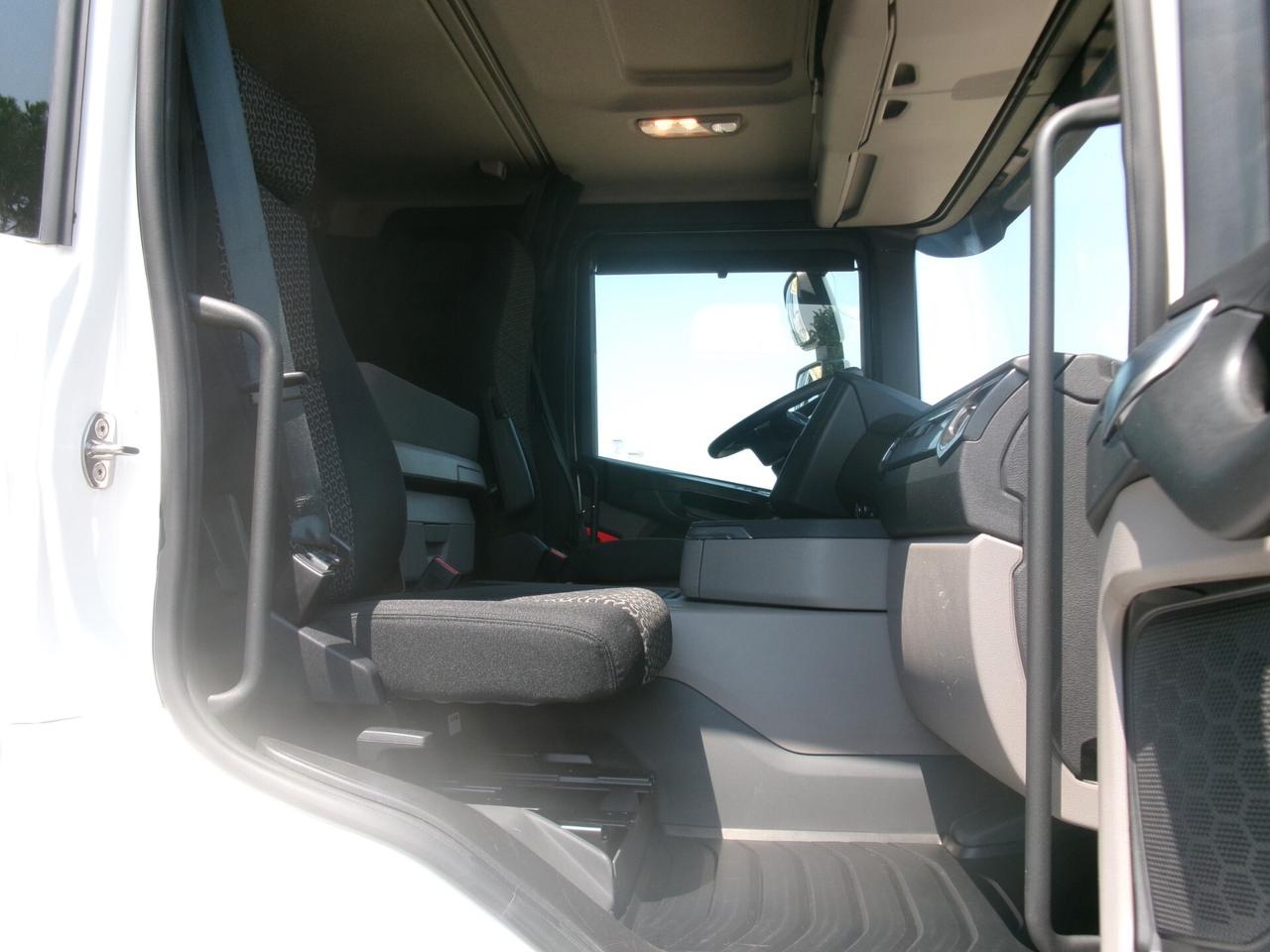 Iveco SCANIA G370 13000cc FRIGO 9.60+PEDANA ATP FRC 09/27 23 PEDANE **CHIAMA PER INFO**