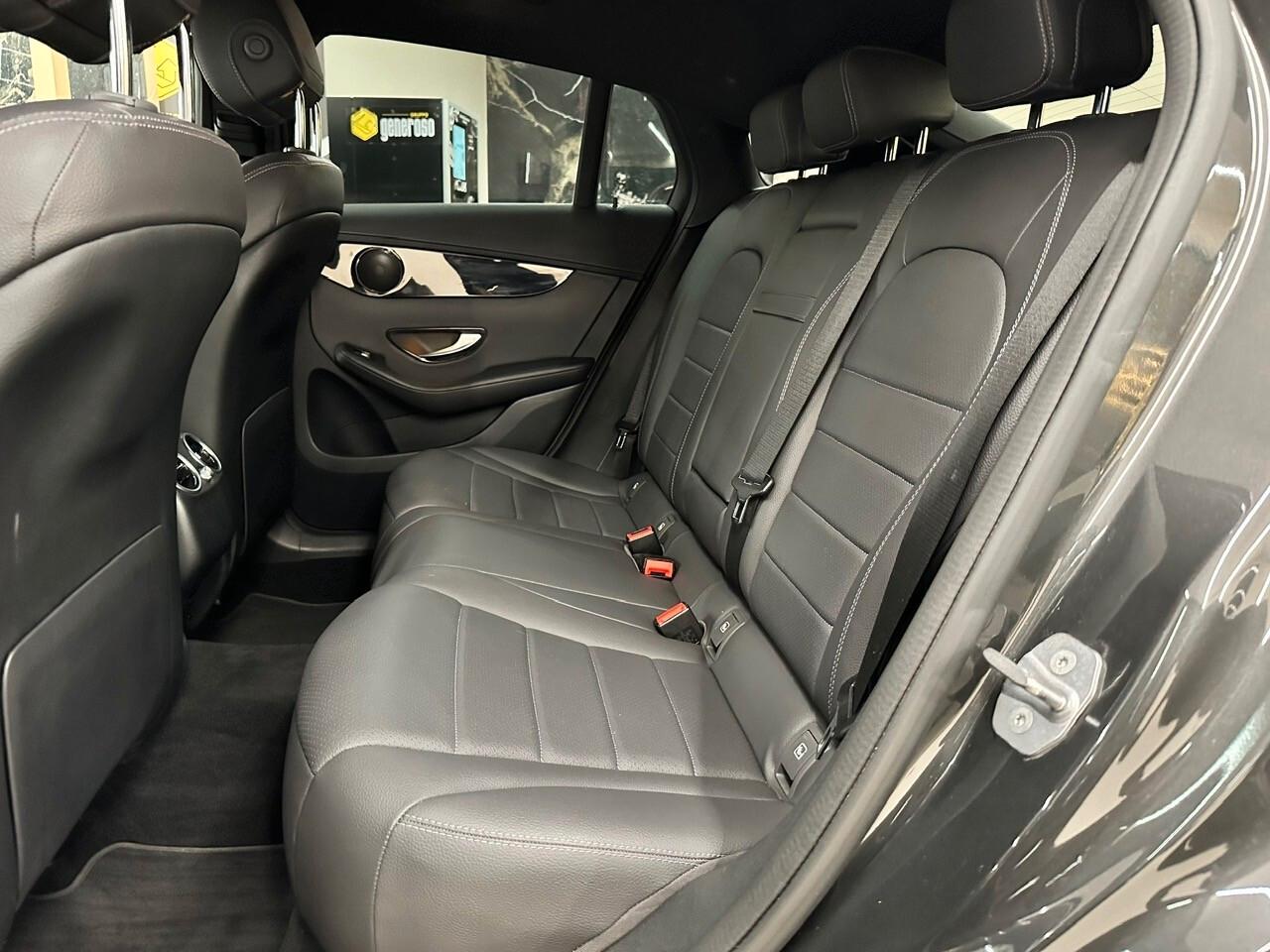 Mercedes-benz GLC 220d 4Matic Coupé Sport Pelle estesa Cockpit