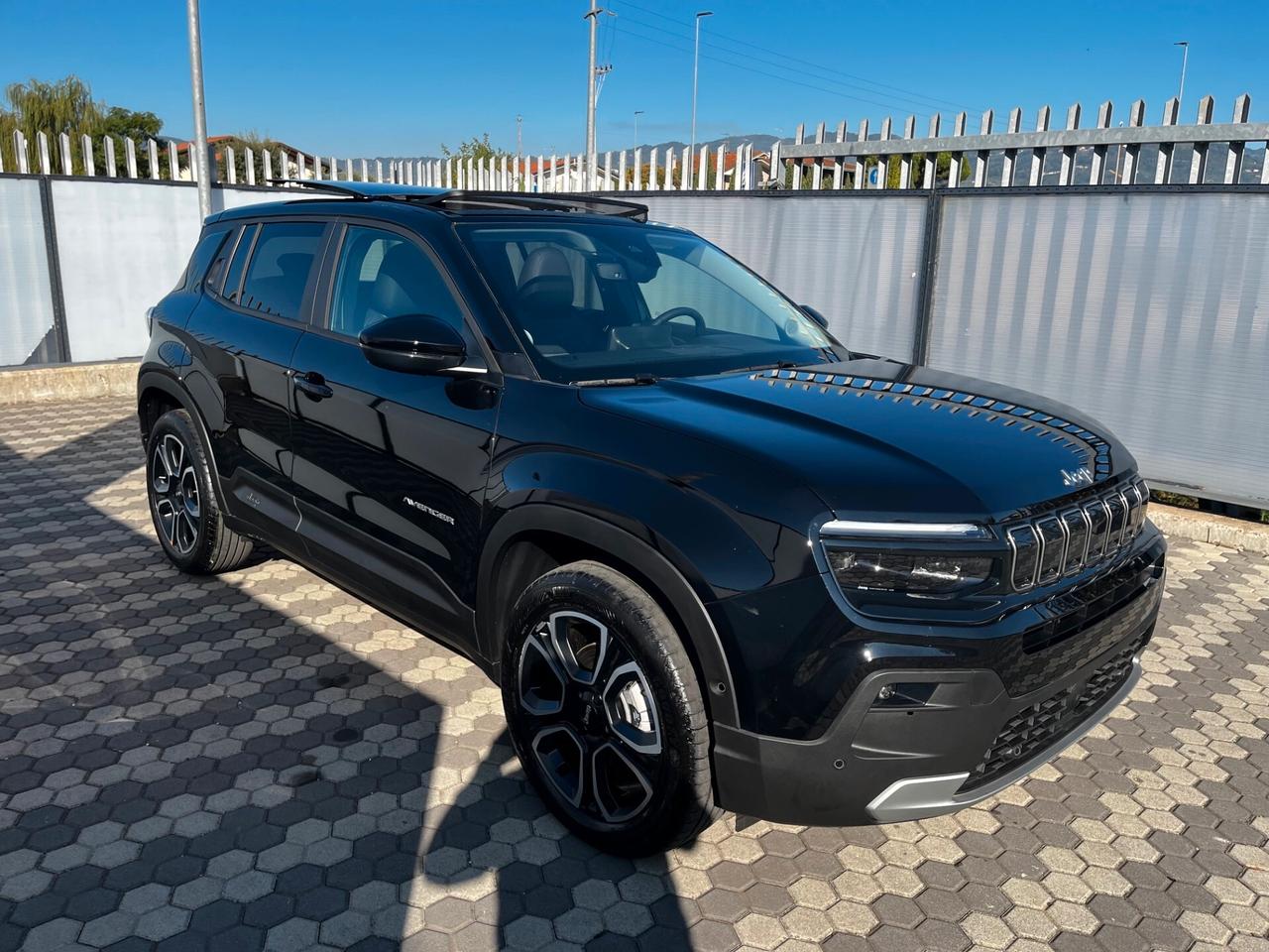 Jeep Avenger 1.2 Turbo 110 CV MHEV Summit