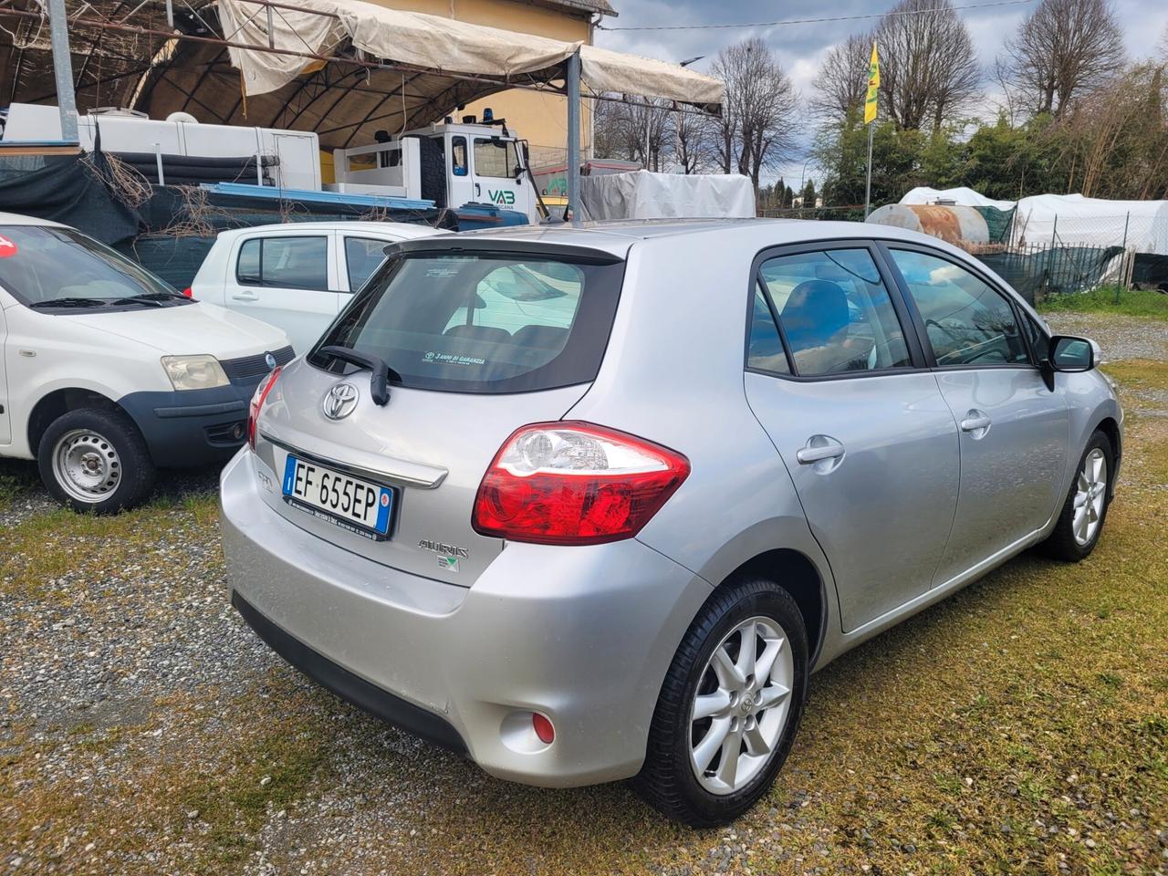 Toyota Auris 1.4 D-4D 5 porte Sol - 108000 KM