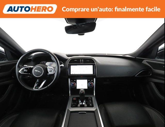 JAGUAR XE 2.0 D 180 CV AWD aut. R-Dynamic S
