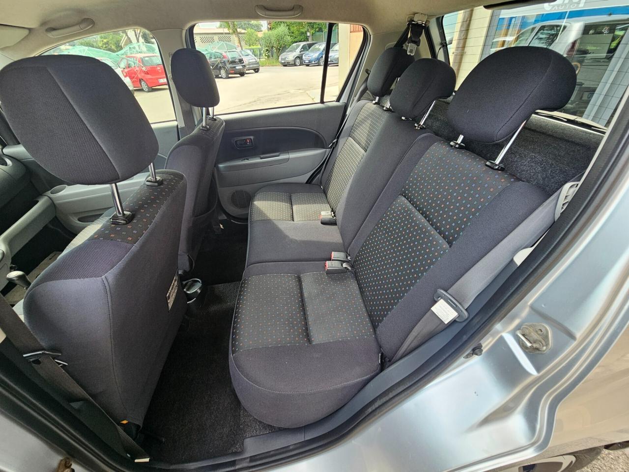 Daihatsu Sirion 1.0 Benzina - Neopatentati