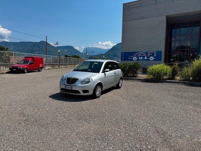 Lancia Ypsilon 1.2 Argento