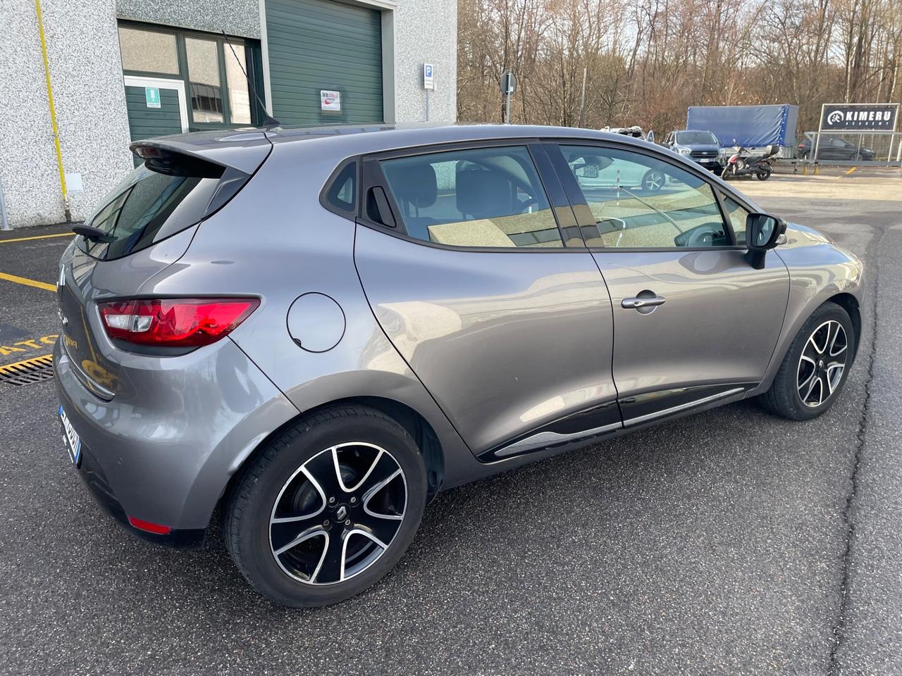 Renault Clio 1.2 75CV 5 porte*Navi*Neopatentati*