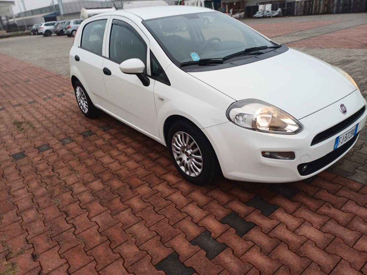 Fiat Punto 1.3 MJT II SeS 95 CV 5P Lounge