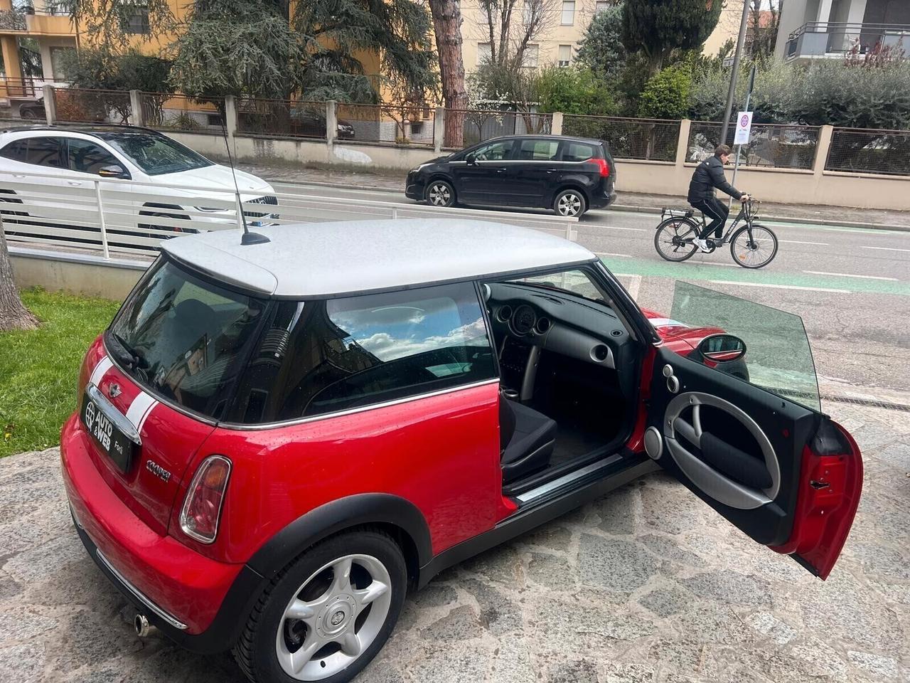 MINI COOPER 1.6 16V 115cv NEOPATENTATI